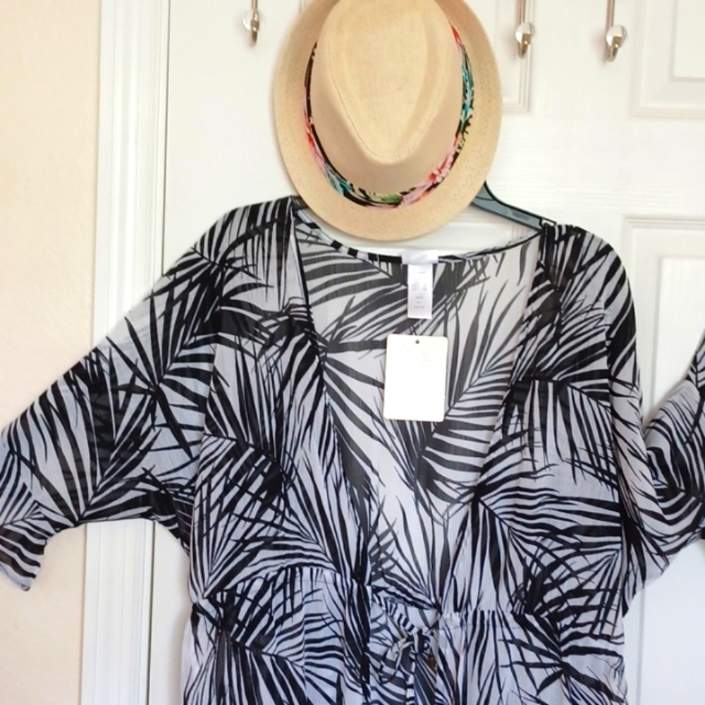 NWT.Dotti cover up or robe